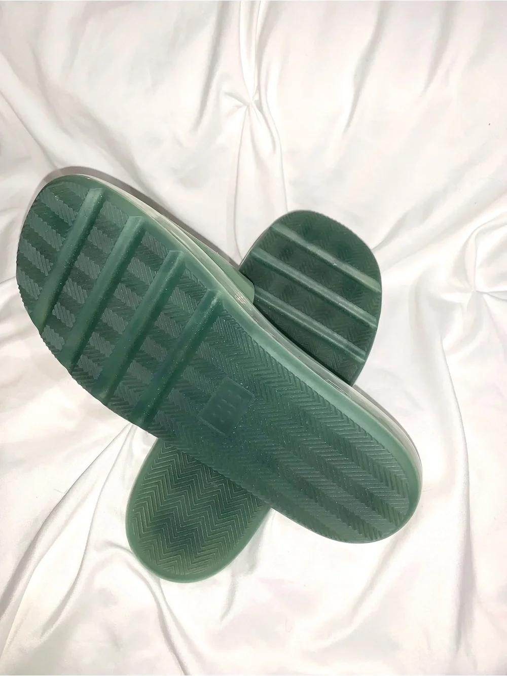 Tory Burch Bubble Jelly Sandals /Sea Wind Women’s size 8
